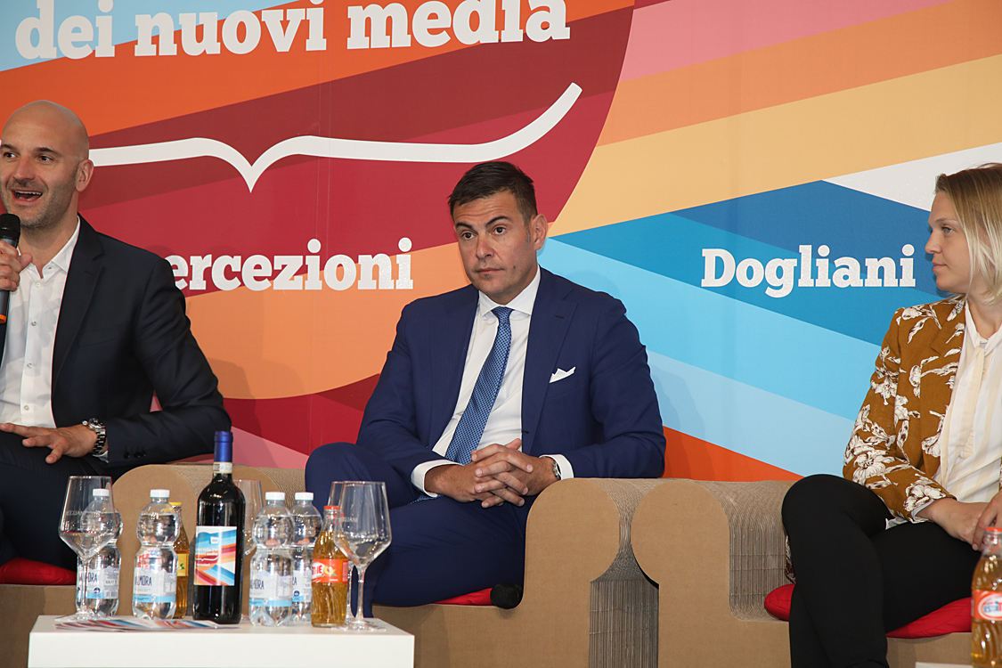 Festival della TV e dei Nuovi Media 2019_144.jpg - Road to Tokyo 2020: Eurosport e l’esperienza olimpica Cosa significa partecipare a una Olimpiade? E magari vincere una medaglia d’oro?  Alcuni tra i grandi atleti azzurri, tra cui la portabandiera di PyeongChang 2018 Arianna Fontana, raccontano le loro sfide, le loro emozioni e i loro successi a cinque cerchi.  E per Eurosport, broadcaster ufficiale delle prossime tre Olimpiadi, la sfida di portare nelle case degli italiani un’esperienza mai vista prima.